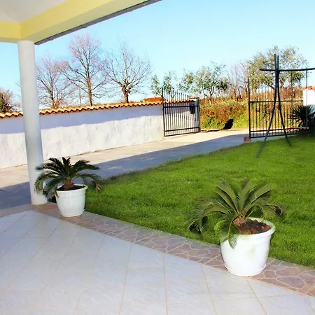 Ema Holiday home *